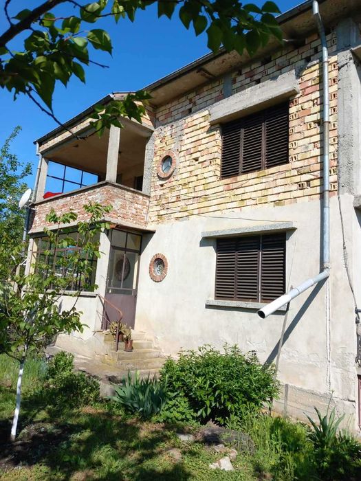 Продава се Къща в с. Бистра, Област Търговище - 260 кв.м за 294 €/кв.м - Снимка #1