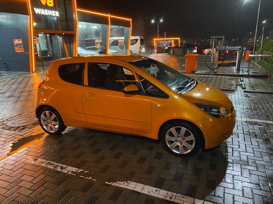 Mitsubishi Colt 1.3 Benzină