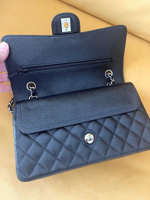 Класическа чанта Chanel Double Flap
