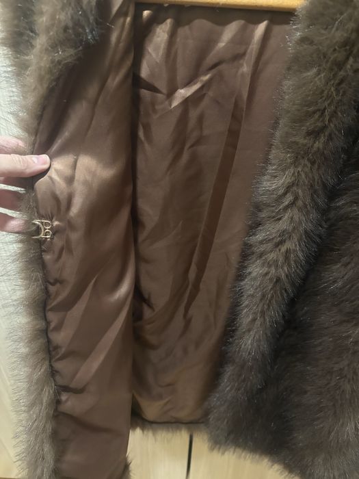 Стилен кафяв елек