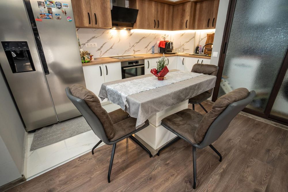 Луксозна Къща в кв. Сарафово, м. Лахана