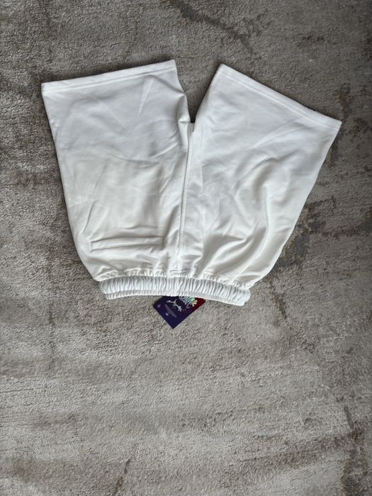 Pantaloni scurti Syna World