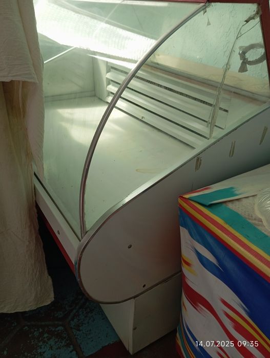 Mini vitrina xaladelik