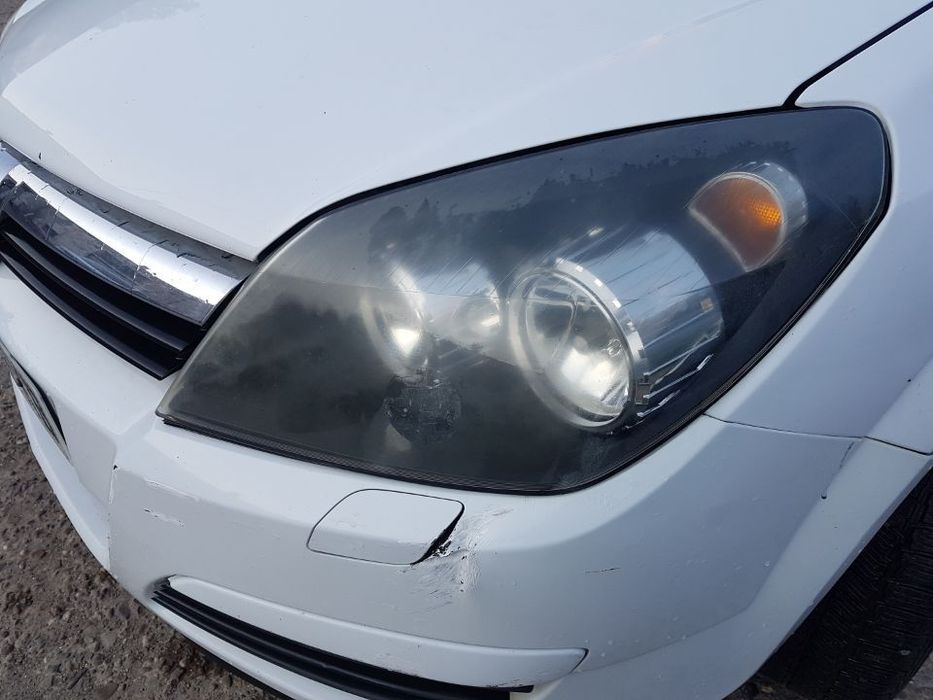 Far Stanga Opel Astra H 2004 - 2010