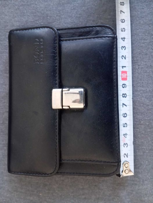 Кожена чантичка Bond bond non