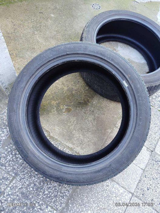 Две летни гуми 245/45 R19 - 120 euro общо и двете гуми