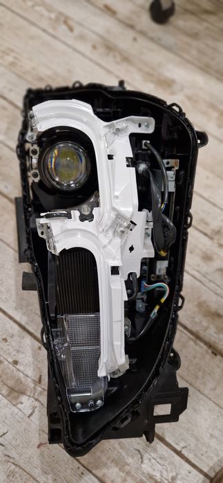 Фар преден ляв за части Мазда cx5 2022-