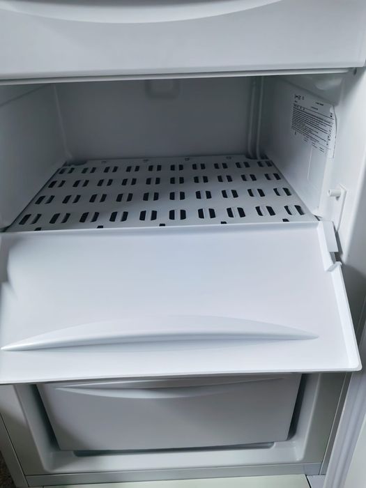 Продам морозильную камеру