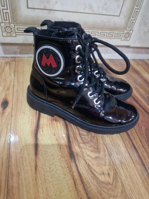 Ghete ZARA masura 33 la doar 45 lei