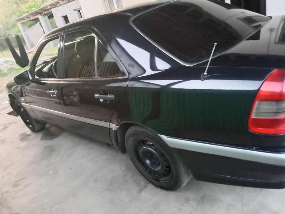 Продаю мерседес отлином состоянии