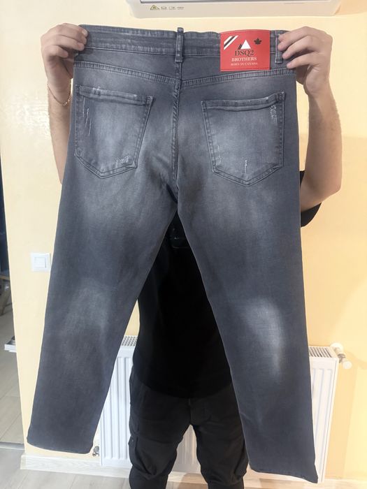 Blugi dsquared2.