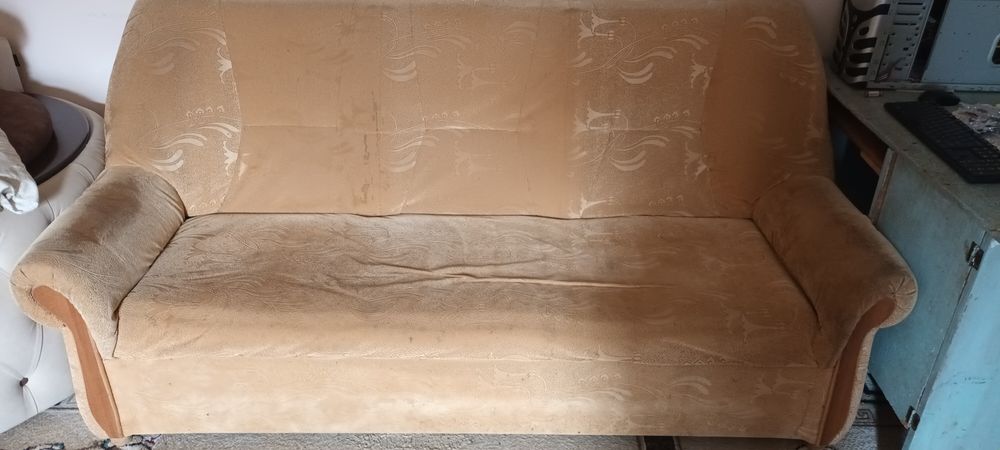 Продаётся диван,кресла.