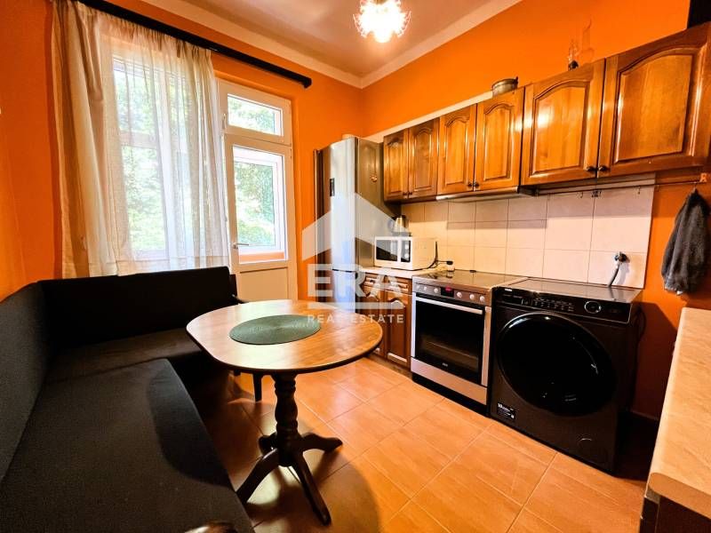 Продава се Четиристаен апартамент в София, Център - 100 кв.м за 3820 €/кв.м - Снимка #10