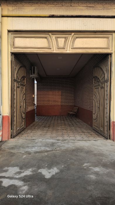 Ховли сотилади срочно