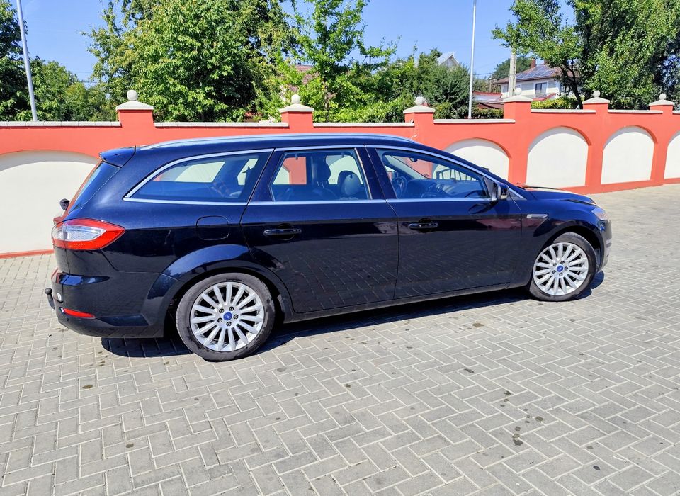 FORD Mondeo 2013 — imagine 2