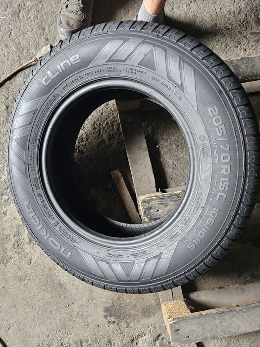 1 anvelopa vara 205 70 15C Nokian 9mm