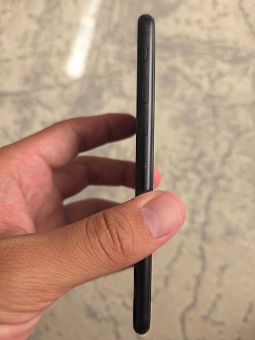iPhone SE 2020 gen 2