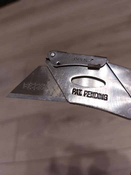 Vand 2 Cuter Briceag Bessey