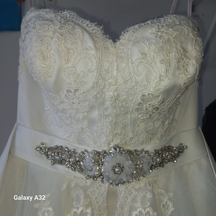 Продам платье свадебное.