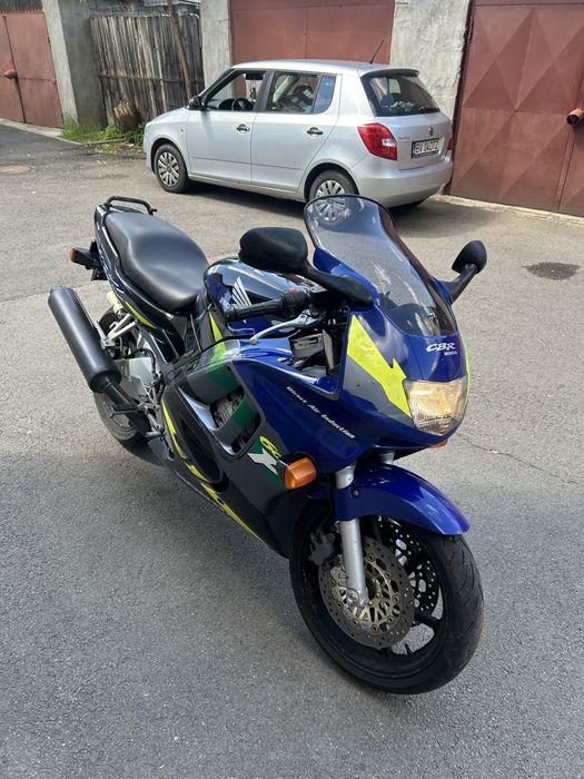 Vand Honda CBR 600 f3