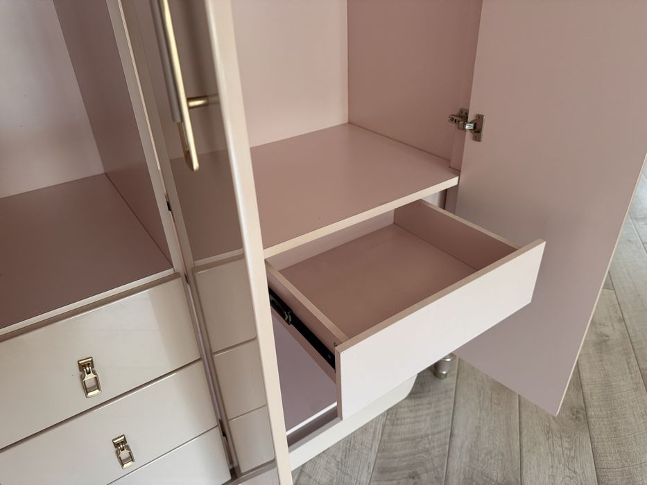 Продам шкаф купе