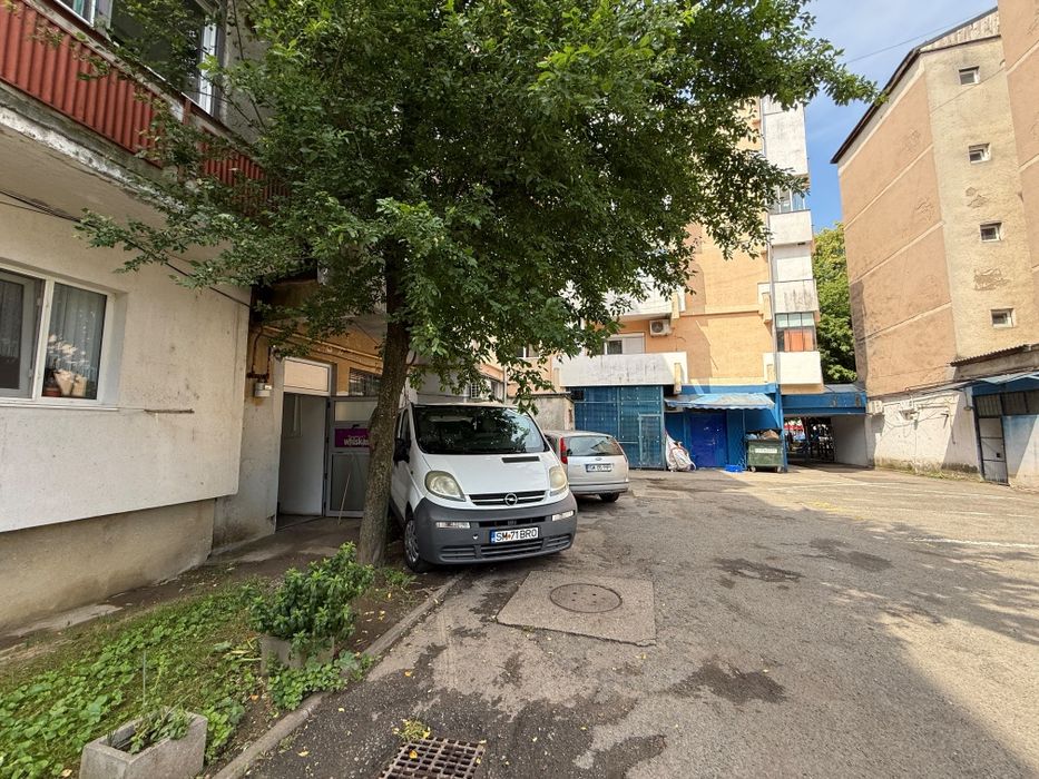 Spatiu comercial