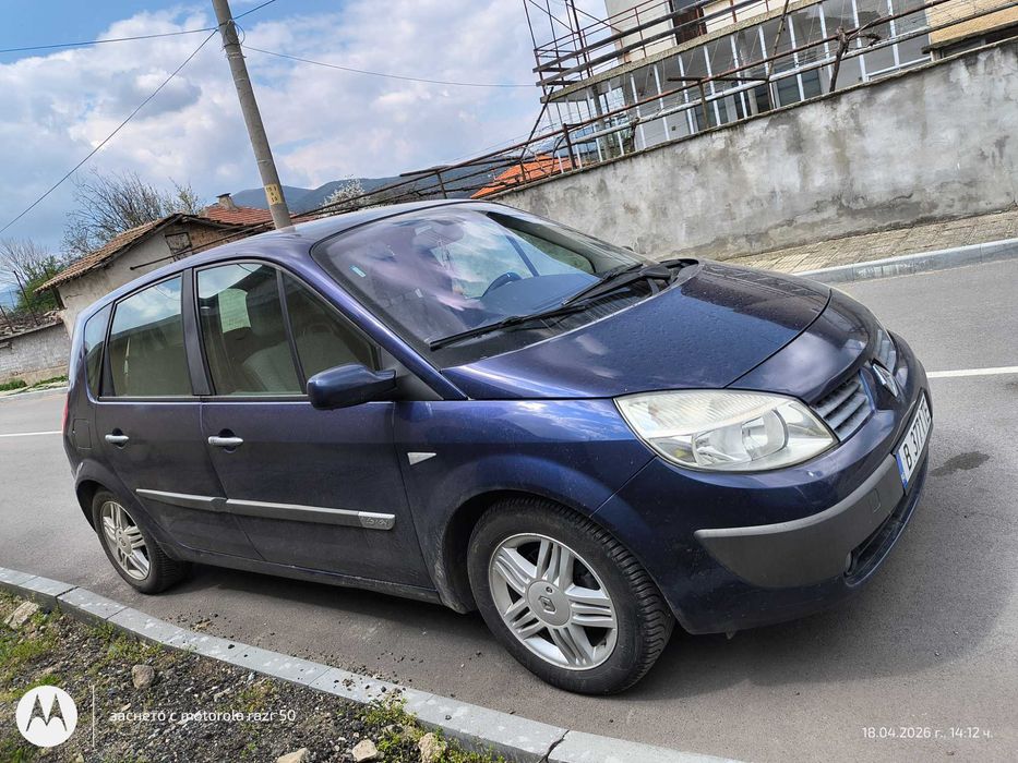 Продава се Рено Меган Сценик