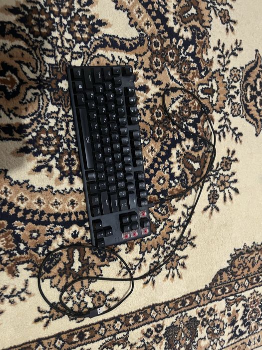 Механическая клавиатура HyperX