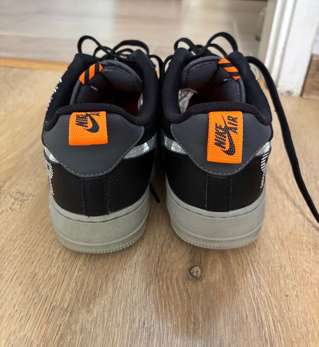 Nike AIR FORCE 1 07 LV8 2