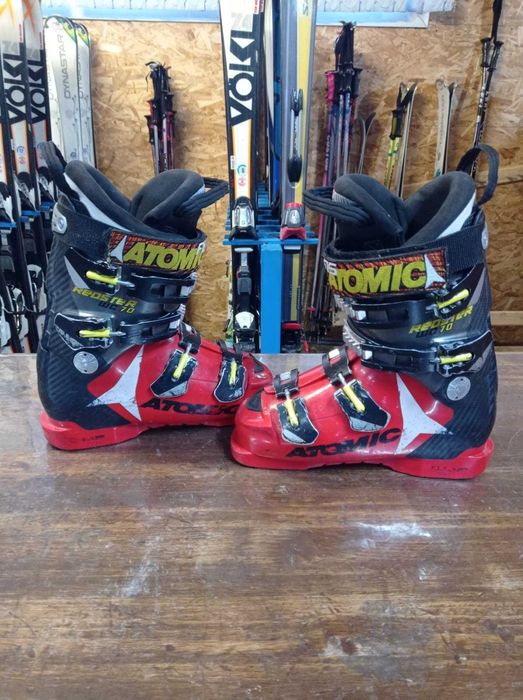Горнолыжные ботинки атомик