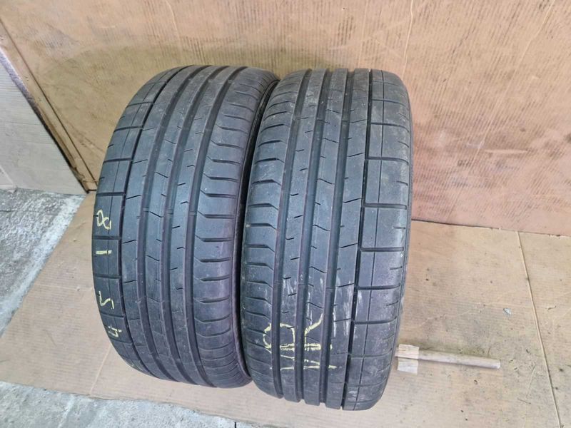 2 Pirelli R18 235/45
летни гуми
DOT3517