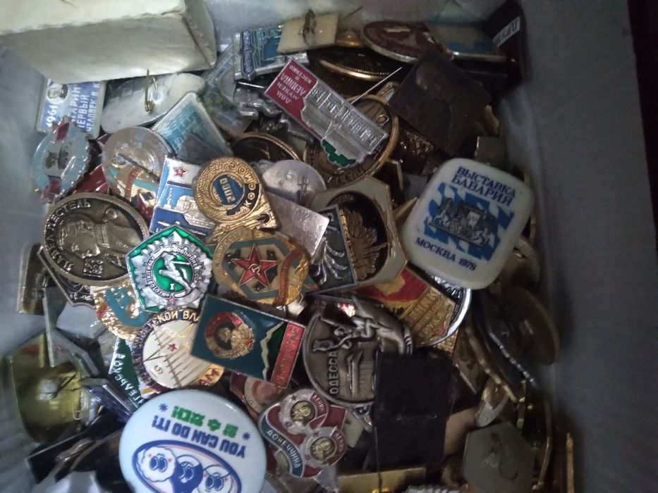 Значки Ссср разные.