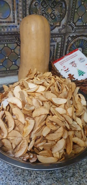 Chipsuri artizanale de mere – ediție limitată • 100% naturale
Chipsuri