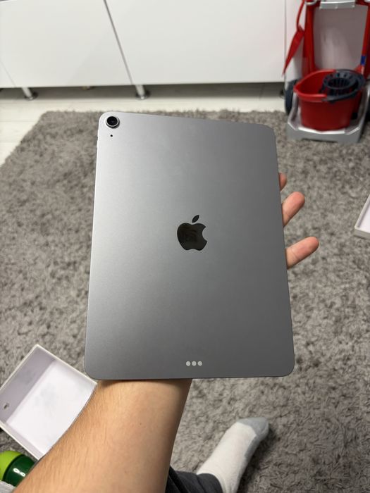 Vand  tableta Apple iPad Air 11 M3 2025 pentru piese