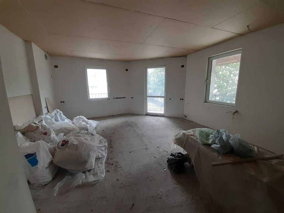 Продава се Къща в Габрово, Център - 273 кв.м за 673 €/кв.м - Снимка #3