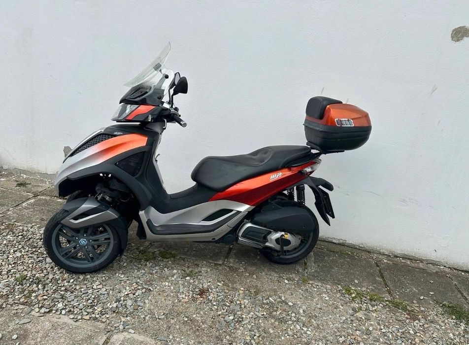 Piaggio MP3 300C