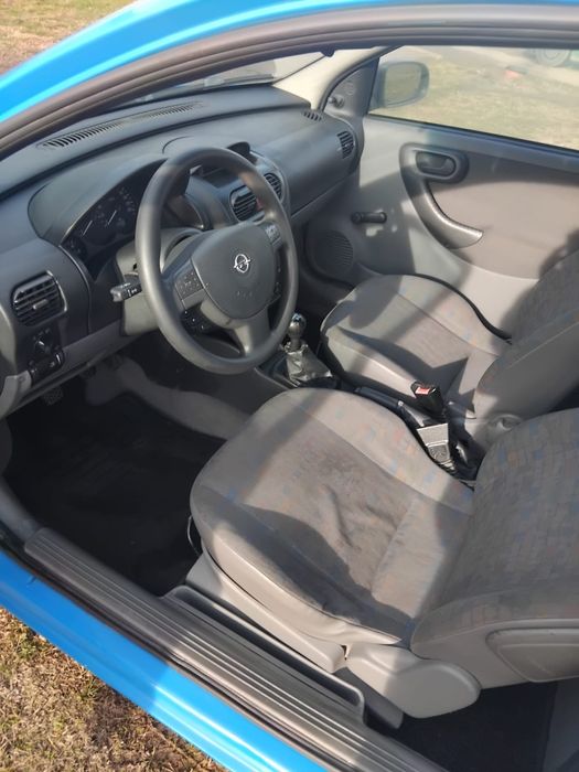 Vând Opel corsa motor de 1.benzina