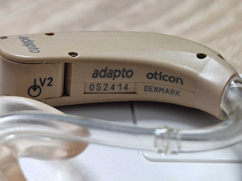 Aparat Auditiv OTICON Adapto, Denmark, Stanga.