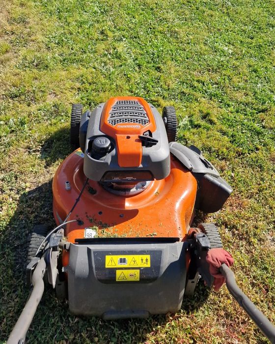 Intreținere spatii verzi livezi, gradini, semanat gazon, defrisari