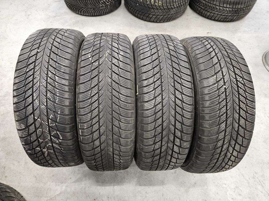 4 Anvelope IARNA 225.60.18 'Bridgestone' [dot 2020];stare foarte buna
