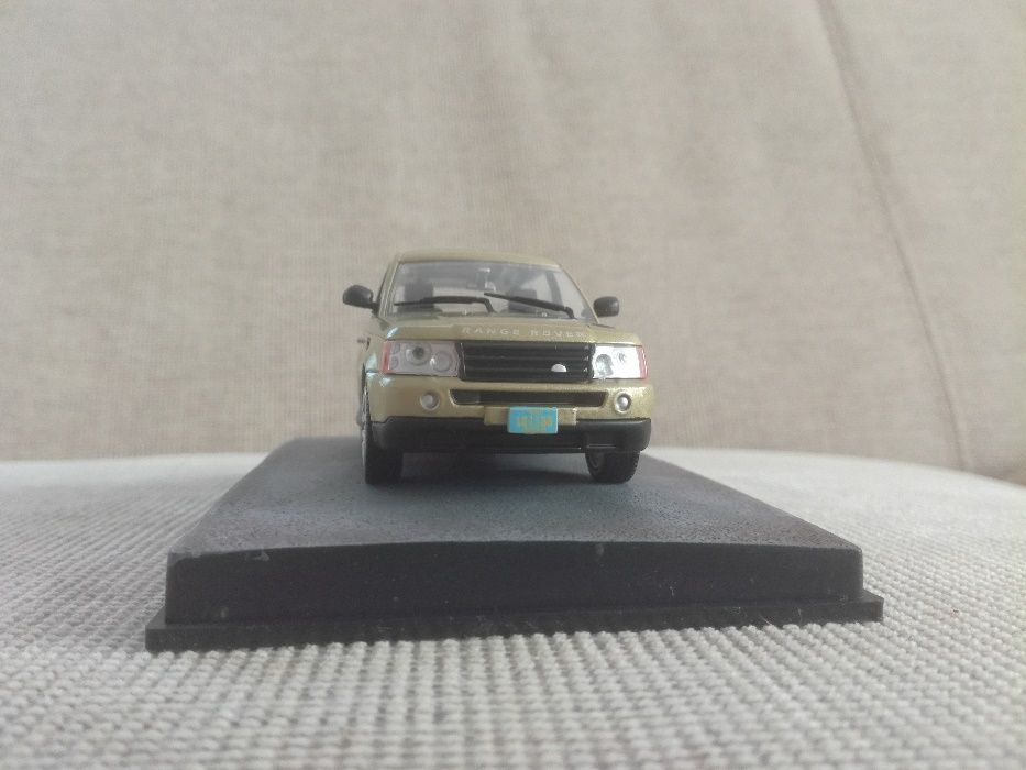 Vand macheta Range Rover Sport scara 1:43 producator IXO