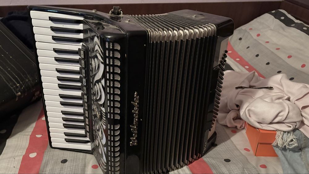 Акордеон Weltmeister