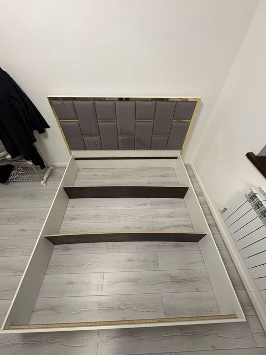 Кровать двухспальняя