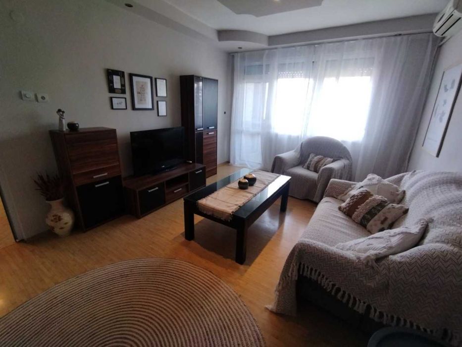 Продава се Тристаен апартамент в Пловдив, Каменица 1 - 84 кв.м за 1117 €/кв.м - Снимка #7