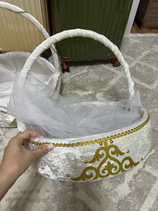 Продам срочно корзины в хорошем состоянии