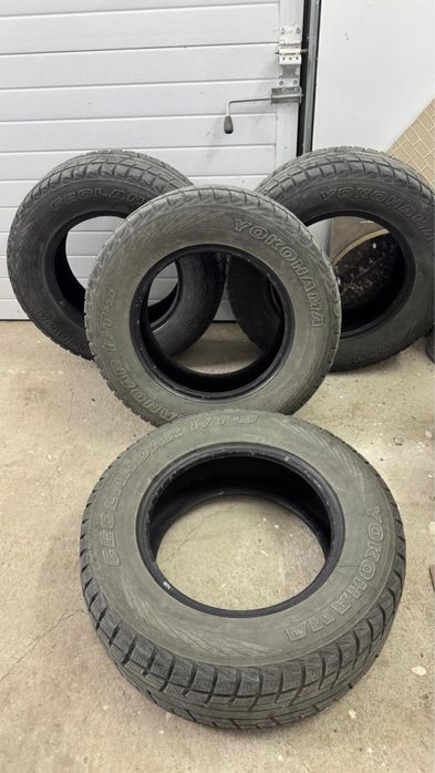 Продам зимные шины Yokohama R17