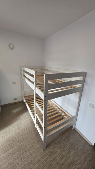 Pat supraetajat IKEA MYDAL, alb, 90x200cm