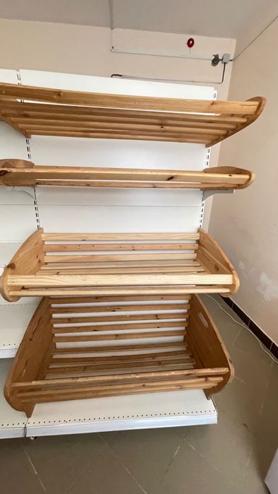 Продам хлебный стеллаж