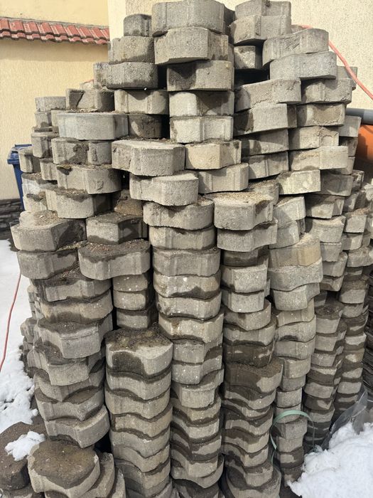 Pavele curte folosite