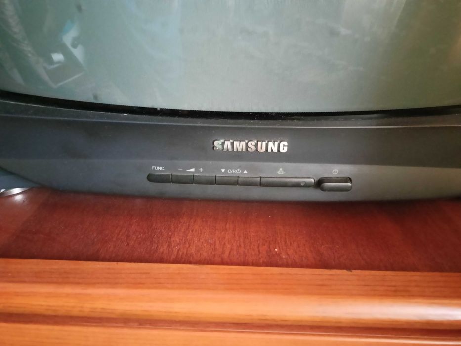 Отдам телевизор даром